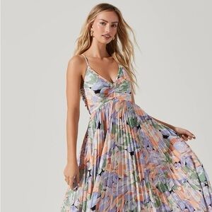 ASTR- Blythe Floral Plisse Midi Dress